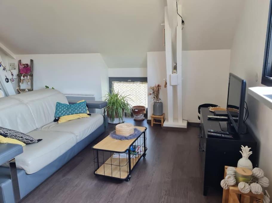 Eysus Appartement De La Laiterie Avec Petit Jardin. מראה חיצוני תמונה